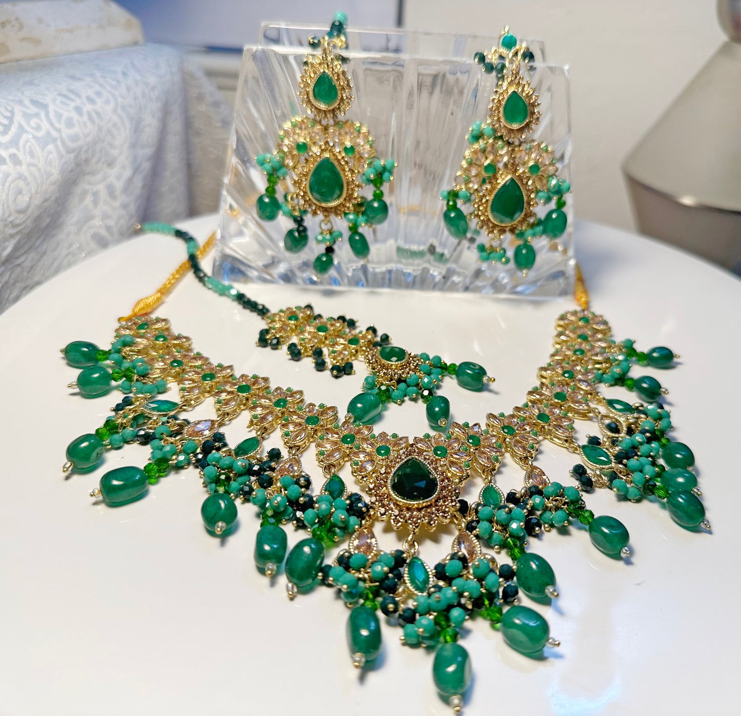 Green Jewelry Set - Necklace, Mang Teeka and pair of Earrings.